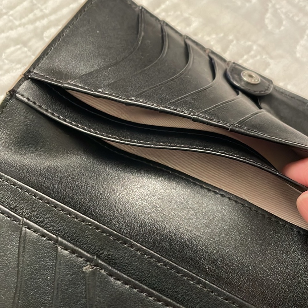 Lauren Ralph Lauren Cow Leather Long Bifold Wallet - Picture 8 of 17
